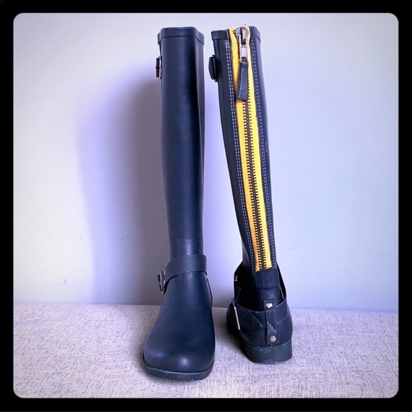 Steve Madden navy blue yellow zipper rain boots - Picture 2 of 8